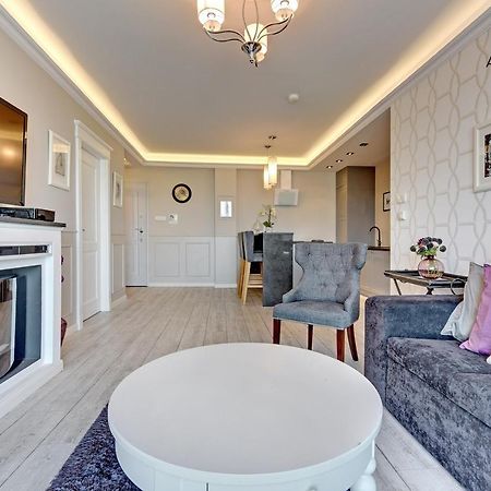 City Center - Aura By Apartmore Gdansk Luaran gambar